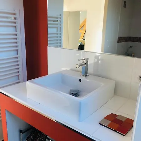 My Le Mans 4* Saint-Saturnin