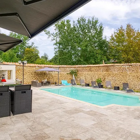 My Le Mans 4* Saint-Saturnin